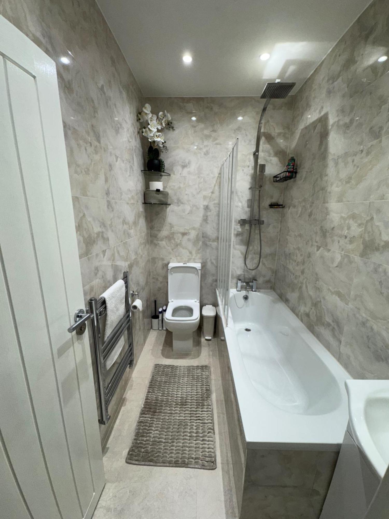 Charming 2 Bedroom In * London